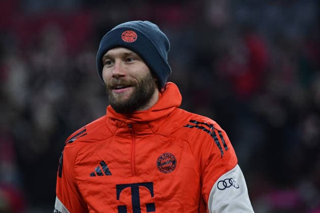 14.12.2025, Allianz Arena, München, GER, 1.FBL, FC Bayern München vs 1.FSV Mainz 05 , im Bild Konrad Laimer (München) DFL regulations prohibit any use of photographs as image sequences and or quasi-video. (Photo by Midori Ikenouchi Hasan Bratic DeFodi Images)