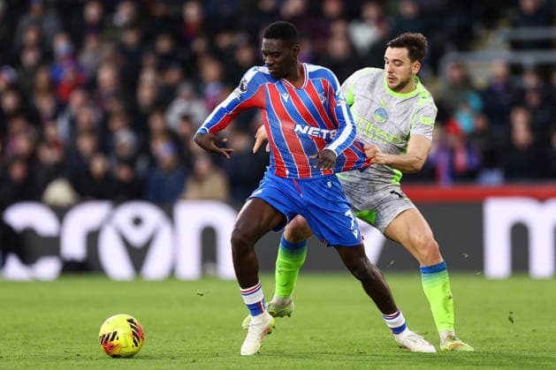 Crystal Palace v Manchester City 14 December 2025, London - Premier League Football - Crystal Palace v Manchester City - Ismaila Sarr of Crystal Palace and Nico Gonzalez of Manchester City - Photo: Jacques Feeney Offside. London UK Copyright: xJacquesxFeeneyx xOffsidexOffside