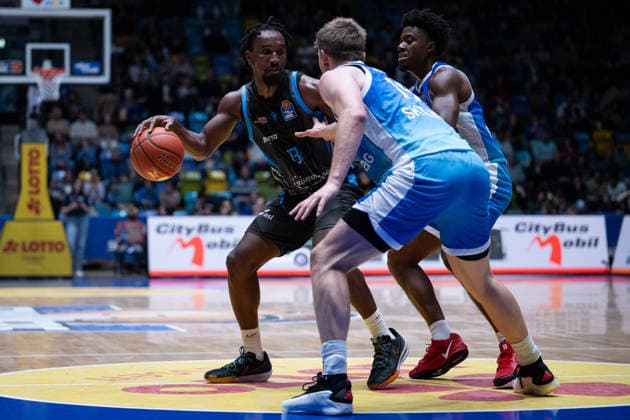 Keith Braxton (Science City Jena, 13) GER, BBL, Frankfurt Skyliners vs. Science City Jena, SV Basketball, 1. Bundesliga, 10 Spieltag, Saison 2025 2026 14.12.2025 Eibner-Pressefoto Attila Ziga GER, BBL, Frankfurt Skyliners vs. Science City Jena, SV Basketball, 1. Bundesliga, 10 Spieltag, Saison 2025 2026 14.12.2025 Frankfurt am Main Copyright: xEibner-Pressefotox EP_AZA