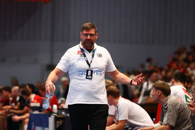 Handball I Herren I Saison 2025 2026 I Bundesliga I 17. Spieltag I HSV Hamburg - GWD Minden I 14.12.2025 Aaron Ziercke (GWD Minden) Hamburg Alsterdorfer Sporthalle Hamburg Deutschland Copyright: xLobeca RalfxHomburgx