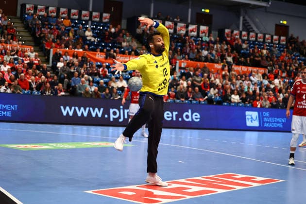 Handball I Herren I Saison 2025 2026 I Bundesliga I 17. Spieltag I HSV Hamburg - GWD Minden I 14.12.2025 Mohamed Essam Moustafa El-Tayar (12, HSV Hamburg) Hamburg Alsterdorfer Sporthalle Hamburg Deutschland Copyright: xLobeca RalfxHomburgx