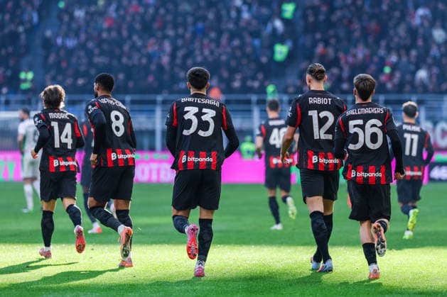 AC Milan vs US Sassuolo - Serie A 2025 26 - 14 12 2025 Davide Bartesaghi of AC Milan celebrates with his teammates after scoring a goal during Serie A 2025 26 football match between AC Milan and US Sassuolo at San Siro Stadium in Milan Copyright: xBEAUTIFULxSPORTS Carabellix
