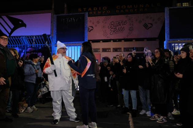 The Olympic Torch arrives in Palermo during the Olympic Torch Relay for the Olympic Winter games, Winterspiele,Spiele, Summer games Milano Cortina 2026 in Palermo, Italy, on 15 December 2025; in the photo: First torchbearer  Copyright: xFedericoxSerra IPAxSportx xipa-agency.netx xx IPA_69192785 IPA_Agency_IPA69192785