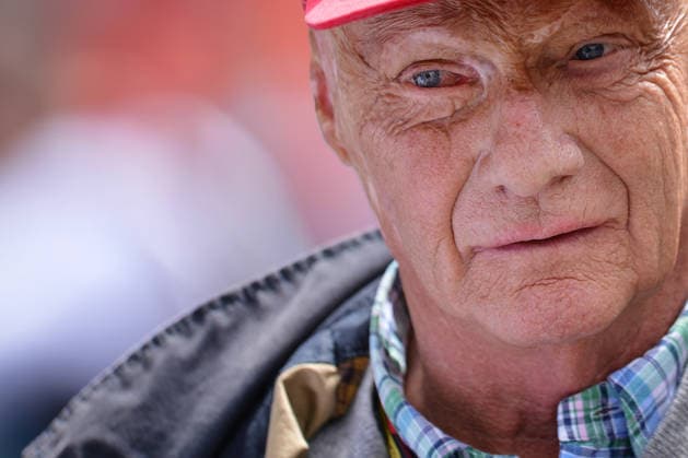 Formel 1 - GP Österreich Der ehemalige österreichische Formel-1-Rennfahrer und Weltmeister Niki Lauda (1949 - 2019), aufgenommen am 21.06.2014 im Fahrerlager des Red Bull Ring in Spielberg (Steiermark). Der Große Preis von Osterreich 2014 fand am 22. Juni 2014 statt. *** Formula 1 GP Austria the Former Austrian Formula 1 Racers and World Champion Niki Lauda 1949 2019 , Date at 21 06 2014 in Paddock the Red Bull Ring in Spielberg Styria the Size Prize from Osterreich 2014 took place at 22 June 2014 instead