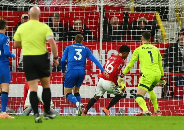 Amad Diallo of Manchester United, ManU scores to make it 1-0 Manchester United v AFC Bournemouth, Premier League, Football, Old Trafford, Manchester, UK - 15 Dec 2025Manchester Old Trafford United Kingdom EDITORIAL USE ONLY No use with unauthorised audio, video, data, fixture lists, club league logos or live services. Online in-match use limited to 120 images, no video emulation. No use in betting, games or single club league player publications. Copyright: xPaulxCurrie Shutterstockx 16112816aj