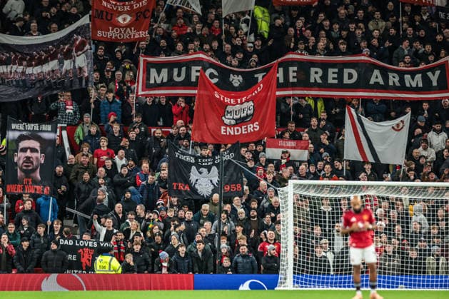 Premier League Manchester United, ManU v Bournemouth Manchester United wave flags before the game during the Premier League match Manchester United vs Bournemouth at Old Trafford, Manchester, United Kingdom, 15th December 2025 (Photo by Mark Cosgrove News Images) Manchester Old Trafford Greater Manchester United Kingdom Copyright: xMarkxCosgrove NewsxImagesx
