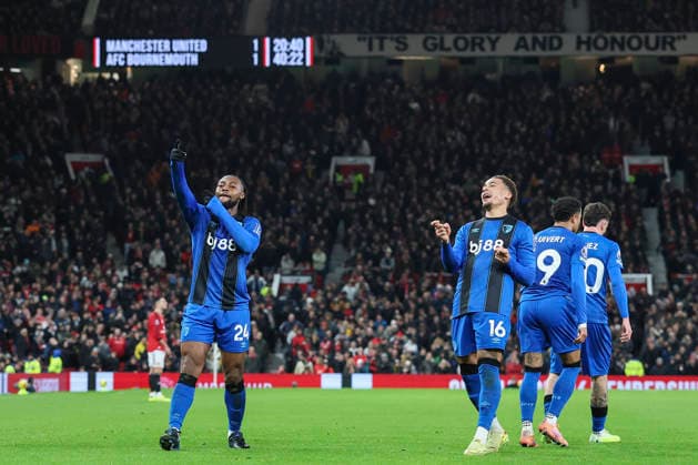 Manchester United, ManU v AFC Bournemouth, Premier League Bournemouth forward Antoine Semenyo (24) scores a GOAL 1-1 and celebrates with Bournemouth midfielder Marcus Tavernier (16) during the Manchester United v AFC Bournemouth Premier League match at Old Trafford, Manchester, England on 15 December 2025 Credit: Phil Duncan Every Second Media Editorial use only. All images are copyright Every Second Media Limited. No images may be reproduced without prior permission. All rights reserved. Premier League and Football League images are subject to licensing agreements with Football DataCo Limited. see https: www.football-dataco.com Copyright: xIMAGO EveryxSecondxMediax ESM-1710-0044 PhilxDuncanx xEveryxSecondxMediax