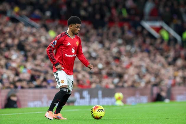 Manchester United, ManU v AFC Bournemouth, Premier League Manchester United midfielder Amad Diallo (16) during the Manchester United v AFC Bournemouth Premier League match at Old Trafford, Manchester, England on 15 December 2025 Credit: Phil Duncan Every Second Media Editorial use only. All images are copyright Every Second Media Limited. No images may be reproduced without prior permission. All rights reserved. Premier League and Football League images are subject to licensing agreements with Football DataCo Limited. see https: www.football-dataco.com Copyright: xIMAGO EveryxSecondxMediax ESM-1710-0069 PhilxDuncanx xEveryxSecondxMediax