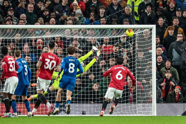 Premier League Manchester United, ManU v Bournemouth Bruno Fernandes of Manchester Untied scores to make it 3-3 during the Premier League match Manchester United vs Bournemouth at Old Trafford, Manchester, United Kingdom, 15th December 2025 (Photo by Mark Cosgrove News Images) Manchester Old Trafford Greater Manchester United Kingdom Copyright: xMarkxCosgrove NewsxImagesx