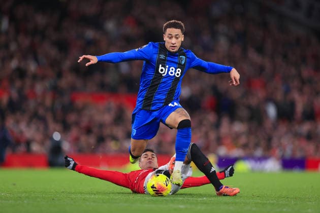 Football - Premier League - Manchester United, ManU v Bournemouth 15th December 2025 - Premier League - Manchester United v Bournemouth - Casemiro of Manchester United fouls Marcus Tavernier of Bournemouth - Photo: Simon Stacpoole Offside. Manchester UK Copyright: xSimonxStacpoolexOffside