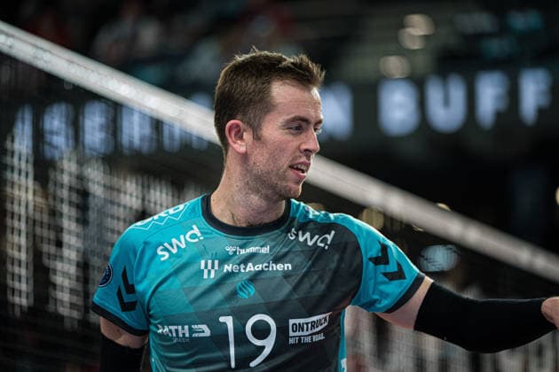 Volleyball I Herren I Saison 2025 2026 I DVV Pokal I Halbfinale I SVG Lüneburg - SWD powervolleys Düren I 16.12.2025 Einzelfoto, Freisteller, Einzelbild, Cut-out, isoliertes Motiv, Sportaufnahme, Nahaufnahme, freigestellt, freigestellte Aufnahme, Aufnahme, Einzeln: Ryan Poole (19, SWD Powervolleys Düren) Copyright: xLobeca Bjorn-OlexKehmx