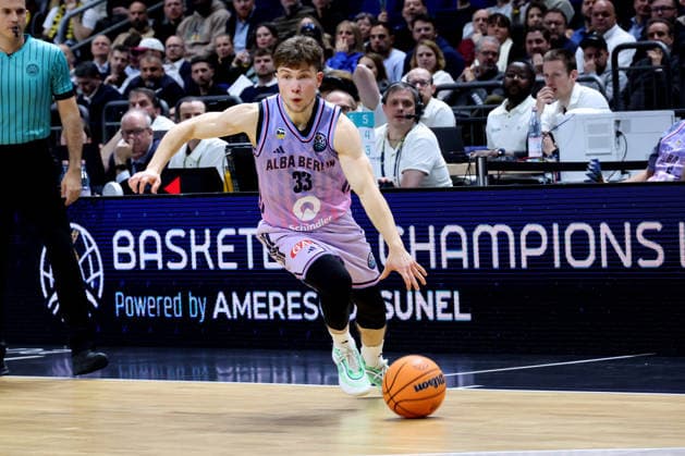 DEU, Basketball Champions League (BCL) , ALBA vs. BC Sabah, 16.12.2025, Uber-Arena, Berlin, DEU, Basketball Champions League (BCL) , ALBA vs. BC Sabah, im Bild Bennet Hundt (ALBA Berlin 33)