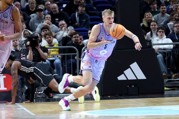 DEU, Basketball Champions League (BCL) , ALBA vs. BC Sabah, 16.12.2025, Uber-Arena, Berlin, DEU, Basketball Champions League (BCL) , ALBA vs. BC Sabah, im Bild Sam Griesel (ALBA Berlin 5)