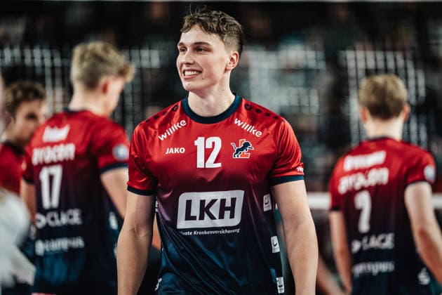 Volleyball Herren Saison 2025 2026 1. Volleyball Bundesliga Männer DVV Pokal Halbfinale SVG Lüneburg vs. SWD powervolleys Düren 16.12.2025 Santeri Välimaa ( 12, SVG Lüneburg) Lüneburg LKH Arena Niedersachsen Deutschland