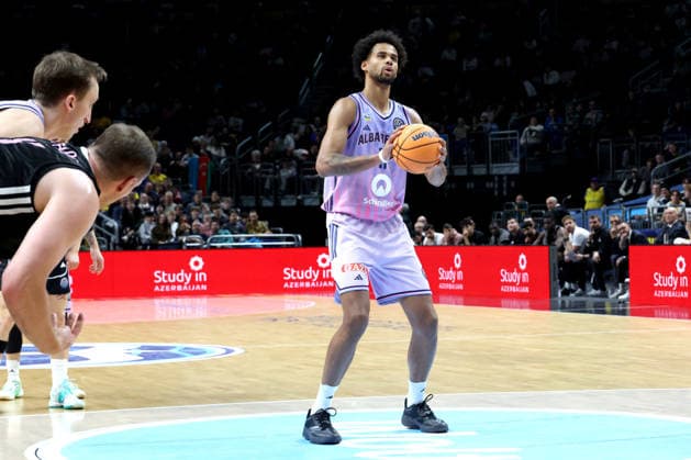 DEU, Basketball Champions League (BCL) , ALBA vs. BC Sabah, 16.12.2025, Uber-Arena, Berlin, DEU, Basketball Champions League (BCL) , ALBA vs. BC Sabah, im Bild Freiwurf von Norris Agbakoko (ALBA Berlin 17)
