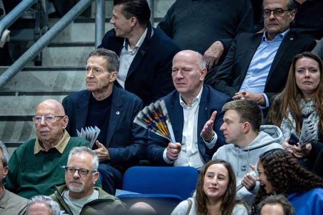 Basketball Berlin 16.12.2025 Saison 2025 2026 Basketball Champions League (BCL) Alba Berlin - Sabah BC Baku Michael Geißler (BEA) Kai Wegner (Regierender Bürgermeister von Berlin) Zuschauer