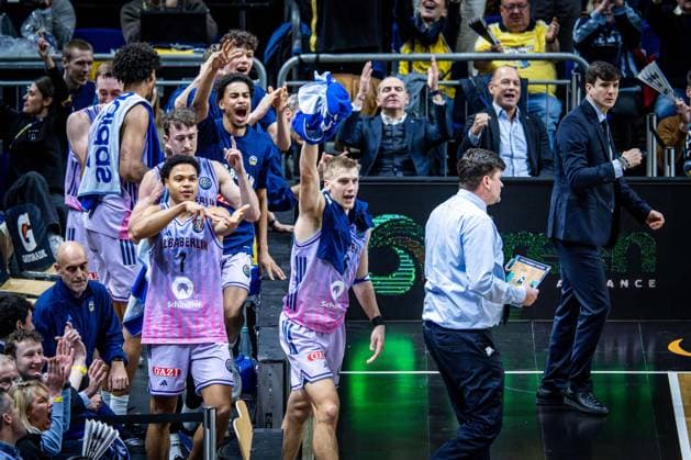 Basketball Berlin 16.12.2025 Saison 2025 2026 Basketball Champions League (BCL) Alba Berlin - Sabah BC Baku Jubel Alba Jack Kayil (Alba Berlin, No.07) Sam Griesel (Alba Berlin, No.05) Alex O Connell (Alba Berlin, No.03) Matheo hermann (Alba Berlin, No.02) und andere