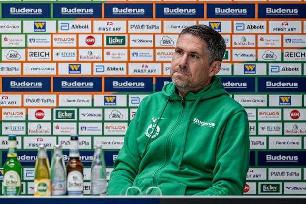 Pressekonferenz HSG Wetzlar, 17.12.25 Björn Seipp (HSG Wetzlar) Pressekonferenz HSG Wetzlar: Wetzlar, 17.12.25 Copyright: xBEAUTIFULxSPORTS Roeczeyx