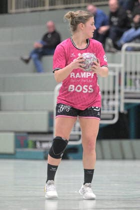 Nele Franz (TusSies Metzingen, 10) TusSies Metzingen vs. ATH Strasbourg, Handball, Testspiel, Saison 2025 2026, 17.12.2025 TusSies Metzingen vs. ATH Strasbourg, Handball, Testspiel, Saison 2025 2026, 17.12.2025 Metzingen Copyright: xEibner-Pressefoto TobiasxBaurx EP_TBR