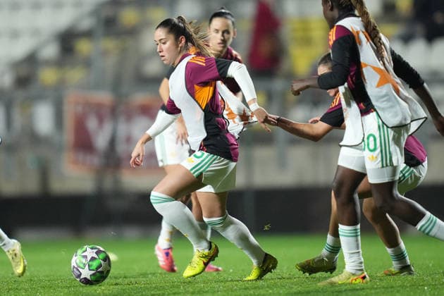 AS Roma s Giulia Dragoni during the Uefa Women™s Champions League soccer match between Roma and St. Pölten at the Rome s Tre Fontane stadium, Italy - Wednesday December 17, 2025 - Soccer ( Photo by Alfredo Falcone LaPresse )  Copyright: xAlfredoxFalcone LaPressex