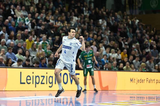 Samuel Zehnder (TBV Lemgo Lippe, 4) SC DHfK Leipzig vs. TBV Lemgo Lippe, Handball, DHB-Pokal Viertelfinale, Spielzeit 2025 2026, 17.12.2025 SC DHfK Leipzig vs. TBV Lemgo Lippe, Handball, DHB-Pokal Viertelfinale, Spielzeit 2025 2026, 17.12.2025 Dresden Copyright: xEibner-Pressefoto xHoepnerx EP_PHR
