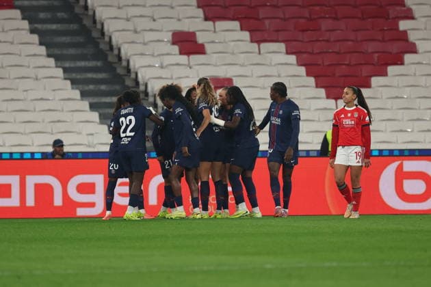 PSG team celebrating a goal during the match between SL Benfica Womens team and PSG Womens team, valid for Womens Champions League 2025 2026 at Estadio do Lisboa e Benfica on 17 December 2025. Lisboa Estadio do Sport Lisboa de Benfica Lisboa Portugal Copyright: xIMAGOx xPRIMExSPORTSxIMAGESx xFILIPExOLIVEIRAx