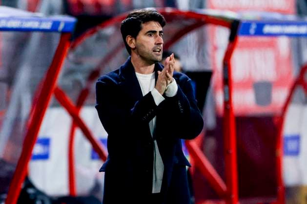 head coach Pau Quesada of Real Madrid looks on FC Twente v Real Madrid CF, UEFA Women s Champions League 2025 26 League Phase MD6, FC Twente v Real Madrid CF, FC Twente Stadium, December 17, 2025, Enschede, Netherlands.