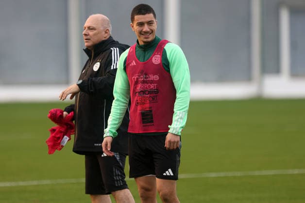 Entrainement de l equipe nationale algerienne de football en pre Ibrahim Maza joueur algerien, lors d Entrainement de L equipe nationale algerienne de football en preparation du Coupe d Afrique des nations au maroc 2025, a Alger en Algerie le 17 decembre 2025 (Photo By Billel Bensalem APP) Alger Algerie Copyright: xAlgeriexPressexPhotosxAPPxBillelxBensalemx xAPPx IMG_6268