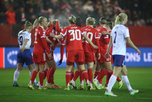 Fussball, Frauen, Frauen Champions League, 3.Spieltag, Saison 2025 2026, FC Bayern München - Valerengal, Valerenga, Campus 2:0 durch Stine Ballisager (FC Bayern München) Tor, Jubel