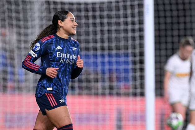 251217 OHL vs Arsenal Olivia Smith (15) of Arsenal celebrates after scoring the 0-1 goal during the Uefa Women™s Champions League 6th matchday in the League phase game in season 2025 - 2026 between Oud Heverlee Leuven - OHL and Arsenal FC on December 17 , 2025 in Leuven, Belgium. (Photo by David Catry Isosport) Leuven Belgium  Copyright: xDavidxCatryx 20251217DSC_3307