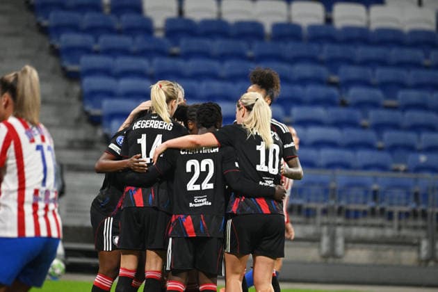Football : OL Lyonnes v Atletico Madrid - UEFA Womens champions league Vilde Boe Risa of Atletico Madrid scored an own goal during the UEFA Womens champions league match between OL Lyonnes and Atletico Madrid at Groupama Stadium Decines Charpieu Lyon France on December 17, 2025 LYONFrance  Copyright: xMouradxAllilix