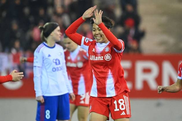Torjubel Momoko TANIKAWA (FCB) nach Tor zum 1-0, Jubel,Freude,Begeisterung,Aktion. FC Bayern Muenchen - Valerenga Oslo Fussball Champions League der Frauen am 17.12.2025 FC Bayern Campus.