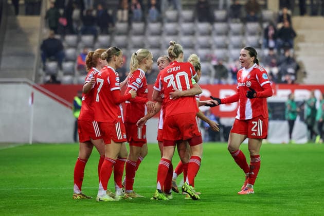 Jubel zum Tor zum 3:0 durch Pernille Harder (FC Bayern Muenchen, 21), GER, FC Bayern Muenchen vs. Valerenga IF, Fussball, UEFA Womens Champions League, Ligaphase, 6. Spieltag, Saison 2025 2026, 17.12.2025, GER, FC Bayern Muenchen vs. Valerenga IF, Fussball, UEFA Womens Champions League, Ligaphase, 6. Spieltag, Saison 2025 2026, 17.12.2025 Muenchen Copyright: xEibner-Pressefoto JennixMaulx EP_JML