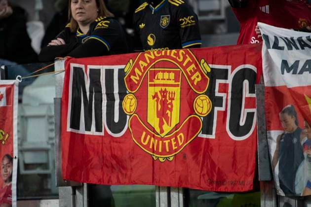 December 17, 2025, Turin, Turin, Italy: Manchester United, ManU fans flag Turin Italy - ZUMAm214 20251217_zip_m214_022 Copyright: xMatteoxSeccix