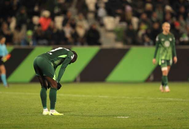 Foto : Enttäuschung nach dem Schlußpfiff bei den Spielern aus Wolfsburg , hier trauert ... Lineth Beerensteyn Fussball Championsleague der Frauen am Mi. 17.12.2025 VfL Wolfsburg - FC Chelsea 1 - 2
