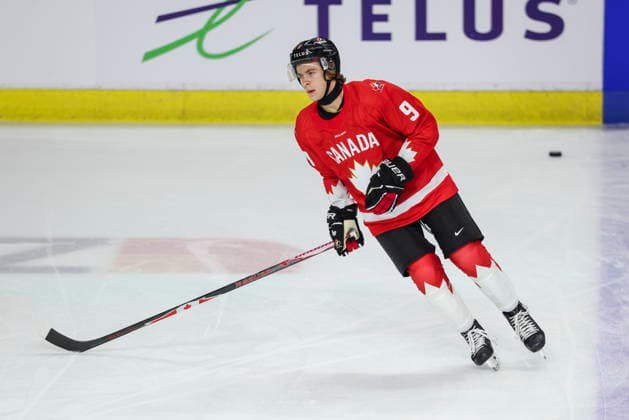 December 16, 2025, Kitchener, On, Canada: Canada s Gavin McKenna (9) warms up ahead of IIHF World Junior Hockey Championship pre-tournament action against Sweden in Kitchener, Ont. on Wednesday, December 17, 2025. Canada News - December 16, 2025  - ZUMAc35_ 20251216_zaf_c35_067 Copyright: xNickxIwanyshynx