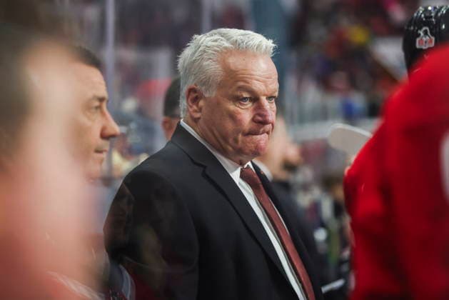 December 17, 2025, Kitchener, On, Canada: Team Canada head coach Dale Hunter watches play during second period IIHF World Junior Hockey Championship pre-tournament action against Sweden in Kitchener, Ont. on Wednesday, December 17, 2025. Canada News - December 17, 2025  - ZUMAc35_ 20251217_zaf_c35_043 Copyright: xNickxIwanyshynx