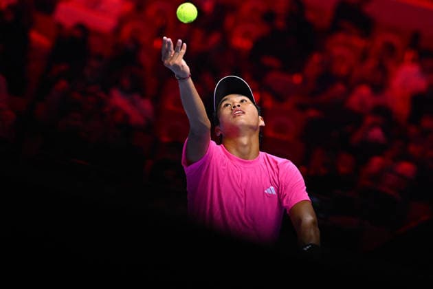 Next Gen ATP, Tennis Herren Finals Presented by PIF - Jeddah Learner Tien from USA during his first round match at the 2025 ATP NextGen Finals in Jeddah, SAOUDI, on December 17, 2025. Photo by Corinne Dubreuil ABACAPRESS.COM Jeddah Saudi Arabia  Copyright: xDubreuilxCorinne ABACAx