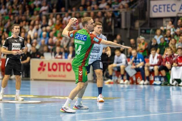 Deutschland: Handball DHB-Pokal 2025 26, Viertelfinale - SC Magdeburg vs SG Flensburg-Handewitt - GETEC Arena (Magdeburg): Omar Ingi Magnusson (SC Magdeburg, 14) Copyright: xTomxLauruschkatx