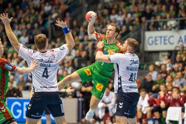 Deutschland: Handball DHB-Pokal 2025 26, Viertelfinale - SC Magdeburg vs SG Flensburg-Handewitt - GETEC Arena (Magdeburg): Felix Claar (SC Magdeburg, 7) Copyright: xTomxLauruschkatx