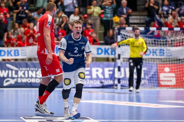 18.12.2025, Handball, Viertelfinale DHB-Pokal, Bergischer HC - MT Melsungen, Unihalle Wuppertal: Noah Beyer (BHC 02) jubelnd Nordrhein-Westfalen Deutschland