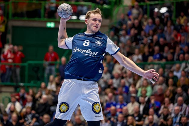 18.12.2025, Handball, Viertelfinale DHB-Pokal, Bergischer HC - MT Melsungen, Unihalle Wuppertal: Nico Schöttle (BHC 08) Nordrhein-Westfalen Deutschland