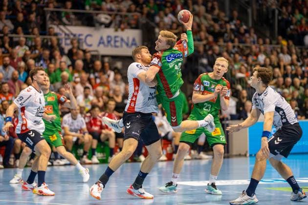 Deutschland: Handball DHB-Pokal 2025 26, Viertelfinale - SC Magdeburg vs SG Flensburg-Handewitt - GETEC Arena (Magdeburg): Gisli Kristjansson (SC Magdeburg, 10) Copyright: xTomxLauruschkatx