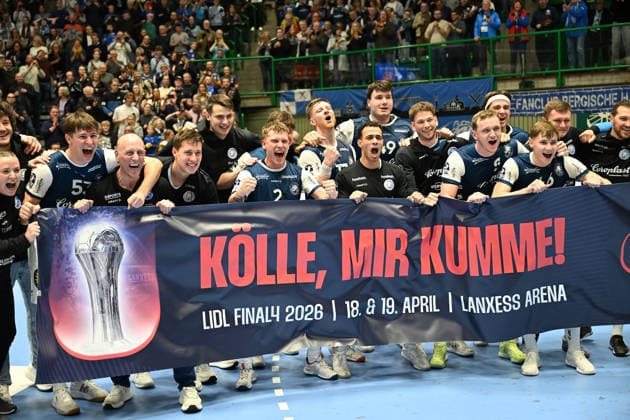 GER, 1.DHB-Pokal, Viertelfinale, bergischer HC vs. MT Melsungen, 18.12.2025, Unihalle, Wuppertal, GER, 1.DHB-Pokal, Viertelfinale, bergischer HC vs. MT Melsungen, , im Bild: der BHC freut sich ueber den Sieg und den Einzug ins Final 4