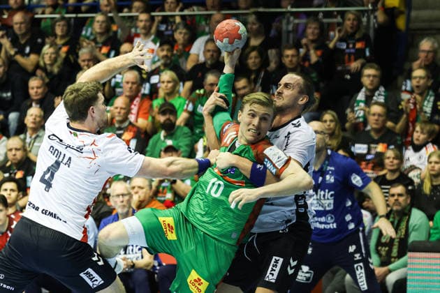 Gisli Kristjansson (SC Magdeburg,10) - Viertelfinale Handball DHB Pokal Saison 2025-2026 SC Magdeburg vs. SG Flensburg-Handewitt in der GETEC Arena in Magdeburg - Aktion,Handball,Deutschland,18.12.2025