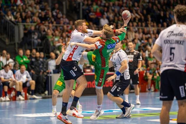 Deutschland: Handball DHB-Pokal 2025 26, Viertelfinale - SC Magdeburg vs SG Flensburg-Handewitt - GETEC Arena (Magdeburg): Gisli Kristjansson (SC Magdeburg, 10) Copyright: xTomxLauruschkatx