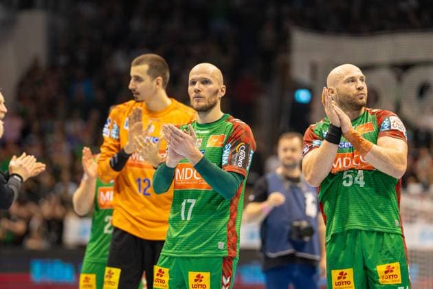 Deutschland: Handball DHB-Pokal 2025 26, Viertelfinale - SC Magdeburg vs SG Flensburg-Handewitt - GETEC Arena (Magdeburg): Tim Hornke (SC Magdeburg, 17) Copyright: xTomxLauruschkatx
