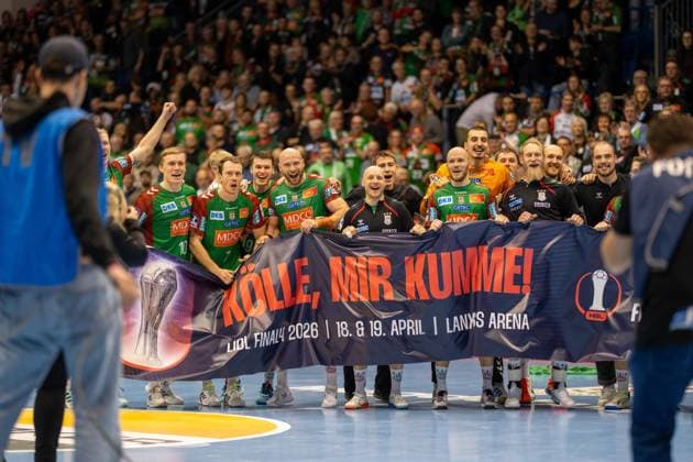 Deutschland: Handball DHB-Pokal 2025 26, Viertelfinale - SC Magdeburg vs SG Flensburg-Handewitt - GETEC Arena (Magdeburg): Team Abpfiff Jubel Final4 Copyright: xTomxLauruschkatx