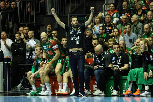 Trainer Bennet Wiegert (SC Magdeburg) - Viertelfinale Handball DHB Pokal Saison 2025-2026 SC Magdeburg vs. SG Flensburg-Handewitt in der GETEC Arena in Magdeburg - Handball,Deutschland,18.12.2025
