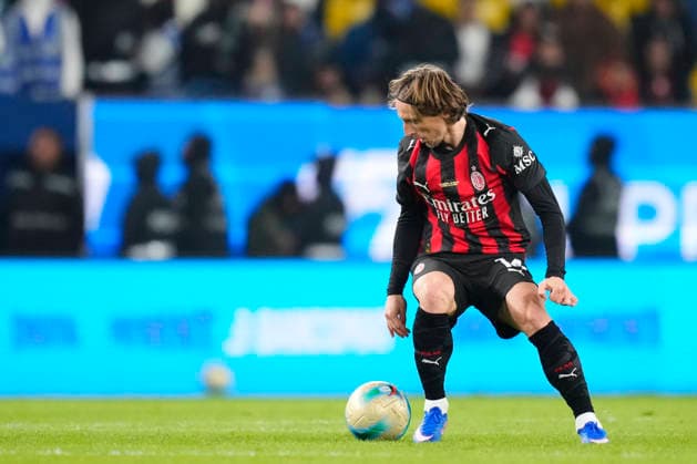 SSC Napoli v AC Milan - Supercoppa Italiana Semifinal Luka Modric central midfield of AC Milan and Croatia during the Supercoppa Italiana semifinal match between SSC Napoli and AC Milan at King Saud University Stadium on December 18, 2025 in Riyadh, Saudi Arabia. Riyadh Saudi Arabia  Copyright: xJosexBretonx originalFilename:bretonhernandez-sscnapol251218_npUDt.jpg